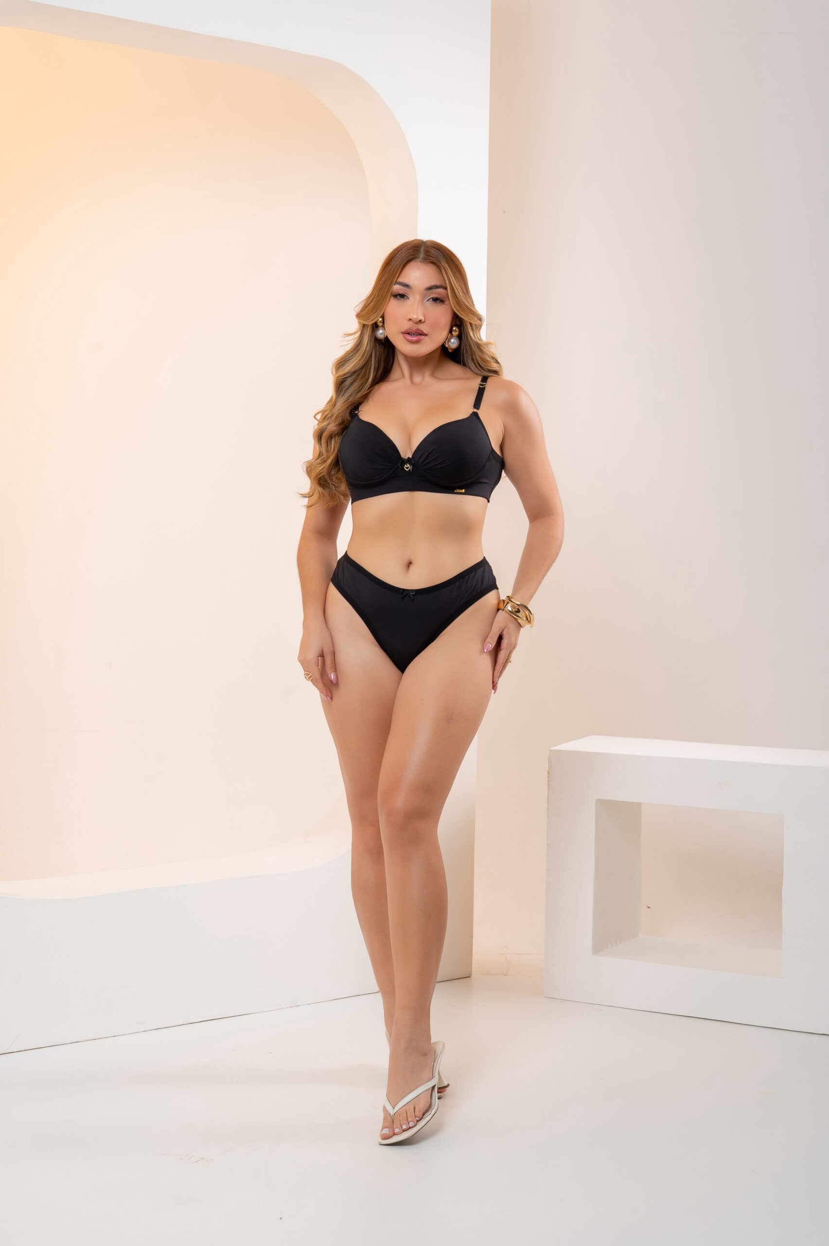 Conjunto COM bojo - Ref 403 PRETO